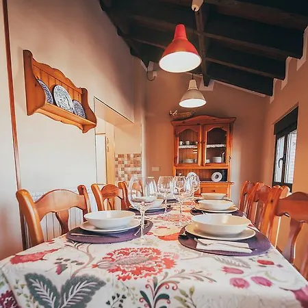 La Aldea Colorada Mota del Marqués