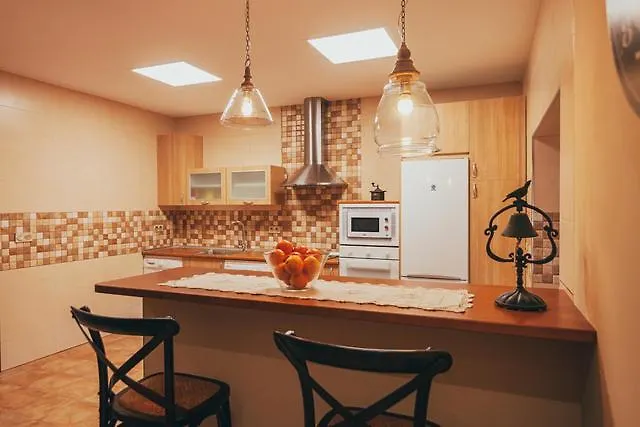 La Aldea Colorada Mota del Marqués